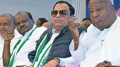 JD(S) chief H.D Deve Gowda with former CM H D Kumaraswamy and former party state president CM Ibrahim. (ANI) JD(S) chief H.D Deve Gowda with former CM H D Kumaraswamy and former party state president CM Ibrahim. (ANI)