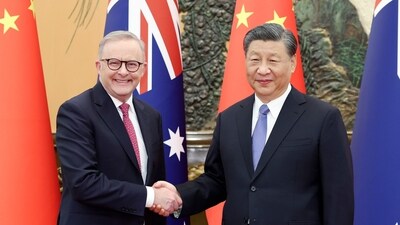In this photo released by Xinhua News Agency, Australia's Prime Minister Anthony Albanese (left) meets with China's President Xi Jinping in Beijing on November 6. (AP) In this photo released by Xinhua News Agency, Australia's Prime Minister Anthony Albanese (left) meets with China's President Xi Jinping in Beijing on November 6. (AP)