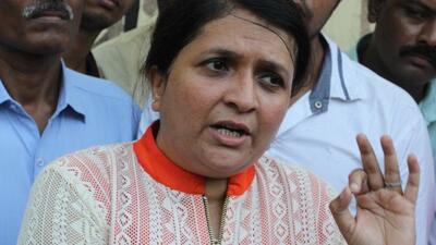 Thane, India - Aug. 26, 2015 : Social Activist Anjali Damania at thane court after alarming scam of Balganga dam project in Thane, India, on Wednesday, August 26, 2015. (Photo by Praful Gangurde) Thane, India - Aug. 26, 2015 : Social Activist Anjali Damania at thane court after alarming scam of Balganga dam project in Thane, India, on Wednesday, August 26, 2015. (Photo by Praful Gangurde)