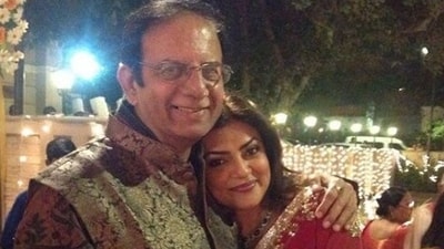 Sushmita Sen's father Shubeer Sen is a retired Indian Army officer Sushmita Sen's father Shubeer Sen is a retired Indian Army officer