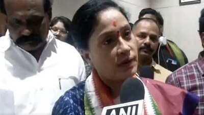 Actor Vijayashanti has switched from the BJP to the Congress ahead of the Telangana assembly election on November 30.