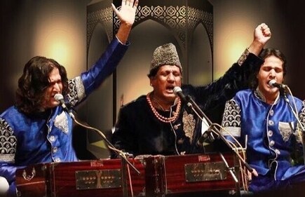 Artiste duo Nizami Bandhu are popular for their Sufi renditions as well as their appearance in the Bollywood song, Kun Faya Kun, in Ranbir Kapoor-starrer Rockstar (2011). Artiste duo Nizami Bandhu are popular for their Sufi renditions as well as their appearance in the Bollywood song, Kun Faya Kun, in Ranbir Kapoor-starrer Rockstar (2011).