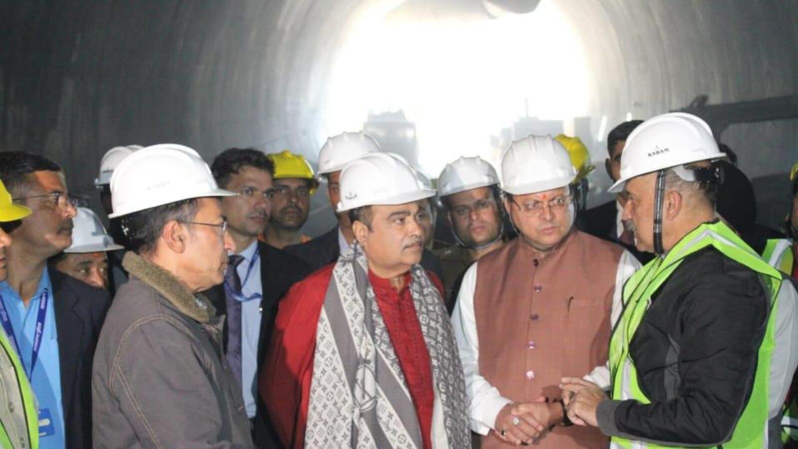 Big pipe being pushed into tunnel to provide solid food to workers: Gadkari - Vimarsana News