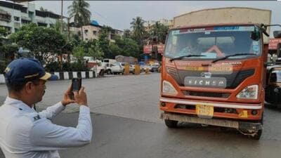 Traffic police still using personal phones to take violators’ photos