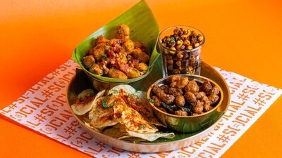 The platter titled Chakhna of Champions by SOCIAL consists of different finger foods The platter titled Chakhna of Champions by SOCIAL consists of different finger foods