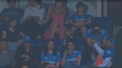Deepika Padukone, Ranveer Singh, Ayushmann Khurrana and others at Ins vs Aus. (X/@DeshrajH) Deepika Padukone, Ranveer Singh, Ayushmann Khurrana and others at Ins vs Aus. (X/@DeshrajH)