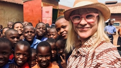 Actress Patricia Arquette with children in Kampala, Uganda (Alisa Puga Keesey) Actress Patricia Arquette with children in Kampala, Uganda (Alisa Puga Keesey)