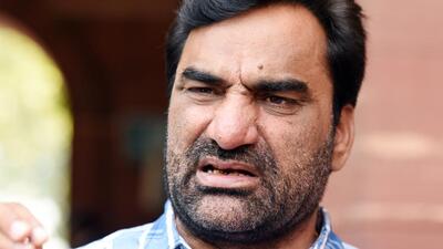 Rashtriya Loktantrik Party leader Hanuman Beniwal has set up a third front with Chandrashekhar Azad’s Aaj Samaj Party for the Rajasthan polls (HT Photo)