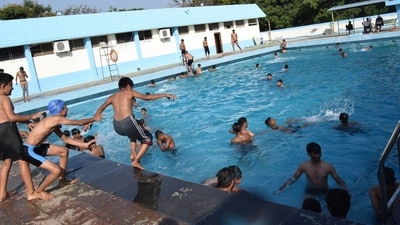 3. Swimming: Swimming is a great exercise for people with knee osteoarthritis because it is low-impact and does not put pressure on the joints. (HT PHOTO) 3. Swimming: Swimming is a great exercise for people with knee osteoarthritis because it is low-impact and does not put pressure on the joints. (HT PHOTO)