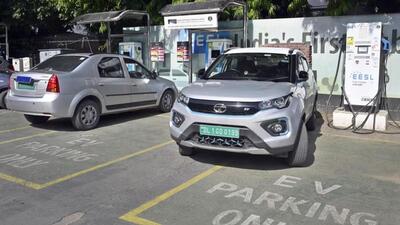 Electric vehicle policy has drawn sharp criticism from automobile dealers as well as residents ever since it was rolled out on September 20, 2022. (HT File)