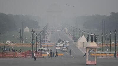IMD officials said Delhi’s pollution levels will likely improve on Tuesday, when wind speeds are expected to touch 15 kmph during the day. (Raj K Raj/HT PHOTO)