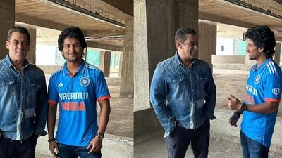 Salman Khan and Nani at the India vs Australia World Cup final (X) Salman Khan and Nani at the India vs Australia World Cup final (X)