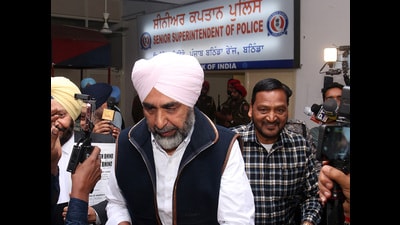 Punjab’s former finance minister and BJP leader Manpreet Badal at the vigilance bureau office in Bathinda on Monday. (Sanjeev Kumar/HT) Punjab’s former finance minister and BJP leader Manpreet Badal at the vigilance bureau office in Bathinda on Monday. (Sanjeev Kumar/HT)