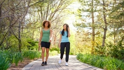 1. Walking: Walking is a low-impact exercise that can help improve overall fitness and reduce pain in the knees. (Unsplash) 1. Walking: Walking is a low-impact exercise that can help improve overall fitness and reduce pain in the knees. (Unsplash)