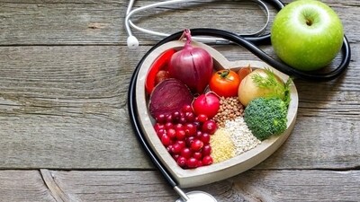 4. Cardiovascular support: Love your heart! This fasting strategy may reduce risk factors for heart disease. (Shutterstock) 4. Cardiovascular support: Love your heart! This fasting strategy may reduce risk factors for heart disease. (Shutterstock)