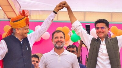 Congress leader Rahul Gandhi with Rajasthan chief minister Ashok Gehlot and party leader Sachin Pilot during 'Congress Guarantee Rally' in Churu district on November 16. (PTI) Congress leader Rahul Gandhi with Rajasthan chief minister Ashok Gehlot and party leader Sachin Pilot during 'Congress Guarantee Rally' in Churu district on November 16. (PTI)