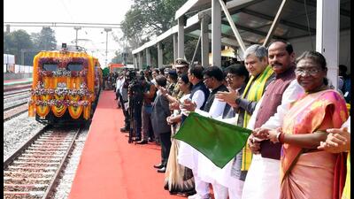 President Droupadi Murmu flags off the three new trains from Badampahar railway station in the presence of railways minister Ashwini Vaishnaw and Odisha governor Raghubar Das on Tuesday. (ANI) President Droupadi Murmu flags off the three new trains from Badampahar railway station in the presence of railways minister Ashwini Vaishnaw and Odisha governor Raghubar Das on Tuesday. (ANI)