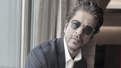 Shah Rukh Khan features in new pictures. Shah Rukh Khan features in new pictures.