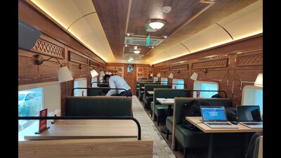 The “restaurant on wheels” is housed in an old railway coach located near the parking lot behind the main building of Pune railway station. (RAHUL RAUT/ HT PHOTO)