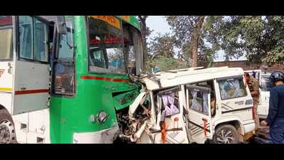 The two vehicles which collided head on near Baghrehi village n Uttar Pradesh’s Chitrakoot district on November 21. (Sourced) The two vehicles which collided head on near Baghrehi village n Uttar Pradesh’s Chitrakoot district on November 21. (Sourced)