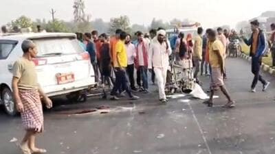 Witnesses said the Madhepura collector’s vehicle first hit Gudiya Devi, 27, and her seven-year-old daughter, before hitting two labourers working on the highway (Videograb) Witnesses said the Madhepura collector’s vehicle first hit Gudiya Devi, 27, and her seven-year-old daughter, before hitting two labourers working on the highway (Videograb)