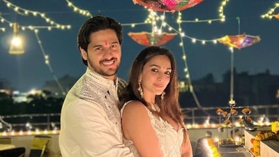 Sidharth Malhotra and Kiara Advani celebrated their first Diwali after marriage in Delhi. Sidharth Malhotra and Kiara Advani celebrated their first Diwali after marriage in Delhi.