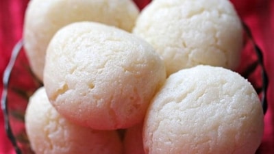 Last year in October, a man was killed in a fight over shortage of sweets at a wedding in Etmadpur.
