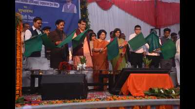 Railways Minister Ashwini Vaishnaw virtually flagging off a new train between Mau and LTT station in Mumbai, on Wednesday.