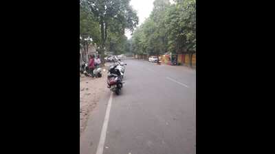 Street in front of Unnad Tennis Academy at Ashiyana (HT Photo) Street in front of Unnad Tennis Academy at Ashiyana (HT Photo)