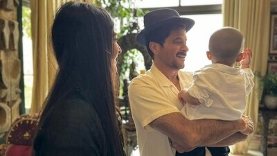 Anil Kapoor shares adorable pictures with grandson Vayu on Instagram.
