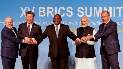 President of Brazil Luiz Inacio Lula da Silva, President of China Xi Jinping, South African President Cyril Ramaphosa, Prime Minister of India Narendra Modi and Russia's Foreign Minister Sergei Lavrov pose for a BRICS family photo. (via REUTERS)