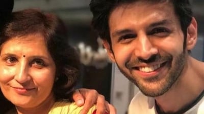 Kartik Aaryan has spoken about being on an allowance, saying his mom Mala Tiwari controls the purse strings. Kartik Aaryan has spoken about being on an allowance, saying his mom Mala Tiwari controls the purse strings.