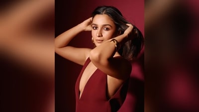 Alia's pictures quickly went viral on social media, garnering more than 900k likes and several comments from her adoring followers who can't stop gushing about her look. (Instagram/@aliaabhatt) Alia's pictures quickly went viral on social media, garnering more than 900k likes and several comments from her adoring followers who can't stop gushing about her look. (Instagram/@aliaabhatt)