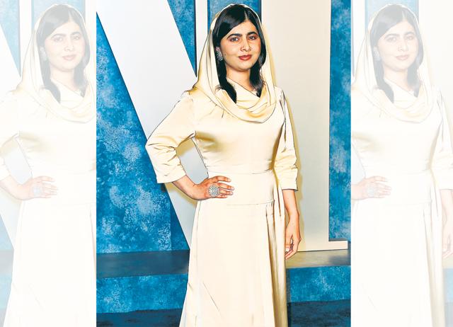 Malala Yousafzai flaunted an emerald ring by Santi Jewels at the Oscars. (Shutterstock) Malala Yousafzai flaunted an emerald ring by Santi Jewels at the Oscars. (Shutterstock)
