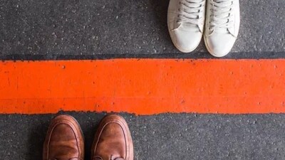 Things that you can't set boundaries around: Therapist explains (Unsplash)