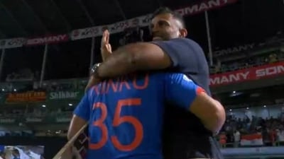 Rinku Singh and Abhishek Nayar hug after India's win. Rinku Singh and Abhishek Nayar hug after India's win.