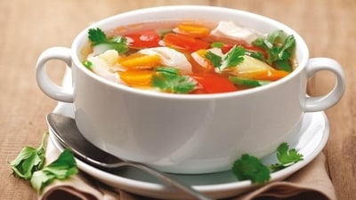 Time it right: If you eat just hitting bed, your sleep quality is bound to be affected. Finish dinner 2-3 hours before bed to aid digestion and avoid discomfort. (Shutterstock) Time it right: If you eat just hitting bed, your sleep quality is bound to be affected. Finish dinner 2-3 hours before bed to aid digestion and avoid discomfort. (Shutterstock)