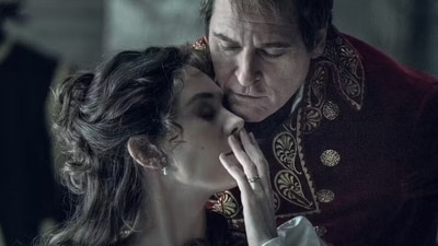Vanessa Kirby and Joaquin Phoenix as Josephine and Napoleon Vanessa Kirby and Joaquin Phoenix as Josephine and Napoleon