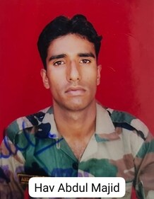 Havaldar Abdul Majid (Para) of Ajote in Poonch.