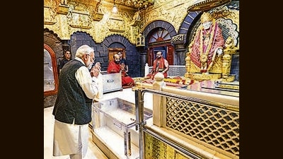 During the Diwali festival, the Shirdi Saibaba temple received donations totalling  ₹17.50, according to P Shiva Shankar, chief executive officer of Saibaba Shirdi Sansthan. (HT PHOTO)