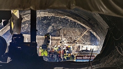 Rescue operations in progress at the tunnel in Silkyara, Uttarkashi, on Friday. (PTI) (HT_PRINT) Rescue operations in progress at the tunnel in Silkyara, Uttarkashi, on Friday. (PTI) (HT_PRINT)