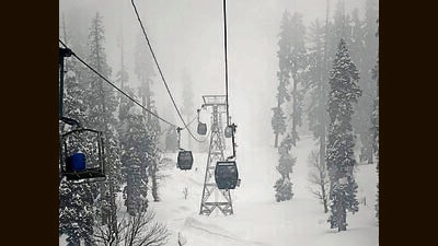 The tramway eared the highest-ever revenue of ₹100 crore in 2022-23 (Waseem andrabi/ht) The tramway eared the highest-ever revenue of ₹100 crore in 2022-23 (Waseem andrabi/ht)