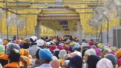 Sikhs arrived in Pakistan to take part in Guru Nanak Jayanti celebrations. (HT File)