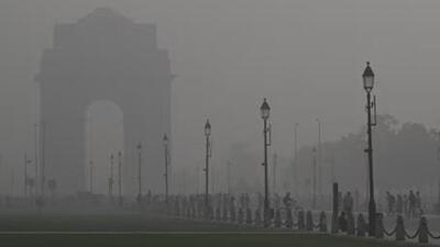 On Saturday, at 417, the capital’s 24-hour average AQI was in the severe category (Representative Photo) On Saturday, at 417, the capital’s 24-hour average AQI was in the severe category (Representative Photo)