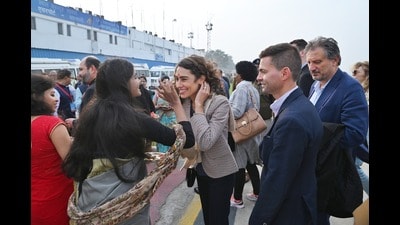 Diplomats being welcomed in Varanasi on Monday. (Rajesh Kumar/HT photo)