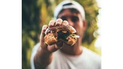 Proper nutrition for men: Tips for nourishing the male body effectively (Photo by Oliver Sjöström on Pexels) Proper nutrition for men: Tips for nourishing the male body effectively (Photo by Oliver Sjöström on Pexels)
