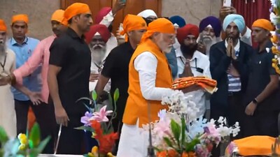 Prime Minister Narendra Modi at Hyderabad's Ameerpet Gurudwara. (ANI) Prime Minister Narendra Modi at Hyderabad's Ameerpet Gurudwara. (ANI)