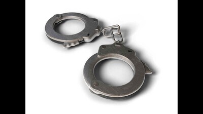 The Punjab vigilance bureau (VB) on Monday caught a cop red-handed while he was accepting a bribe of  ₹10,000. (HT File)