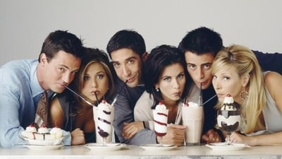 Matthew Perry as Chandler Bing, Jennifer Aniston as Rachel Green, David Schwimmer as Ross Geller, Courteney Cox as Monica Geller, Matt LeBlanc as Joey Tribbiani, Lisa Kudrow as Phoebe Buffay. (NBCU Photo Bank) Matthew Perry as Chandler Bing, Jennifer Aniston as Rachel Green, David Schwimmer as Ross Geller, Courteney Cox as Monica Geller, Matt LeBlanc as Joey Tribbiani, Lisa Kudrow as Phoebe Buffay. (NBCU Photo Bank)
