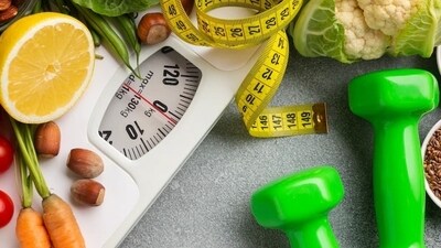 Maintain a healthy weight: Achieve and maintain a healthy weight to reduce the load on joints, especially weight-bearing joints like the knees and hips. (Freepik) Maintain a healthy weight: Achieve and maintain a healthy weight to reduce the load on joints, especially weight-bearing joints like the knees and hips. (Freepik)